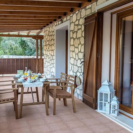 Aletro Villa Áyios Nikítas Buitenkant foto